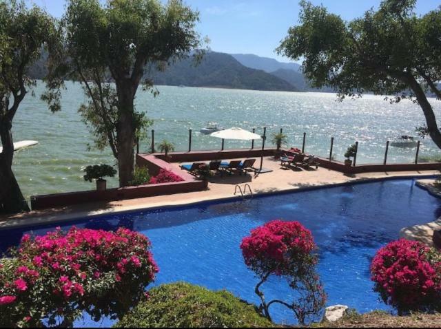 ᐉ CASA CLUB MARINA AZUL HOTEL ( VALLE DE BRAVO, MÉXICO ) FOTOS DE VIAJEROS  Y OFERTAS EXCLUSIVAS